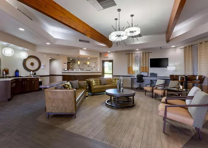 Western Phoenix Hotel 3*