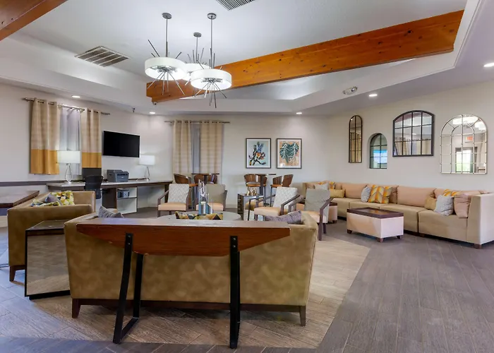 Western Phoenix Hotel 3*
