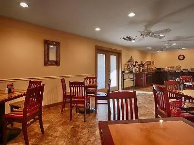 Western Phoenix 3* Goodyear
