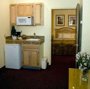 Western Phoenix 3* Goodyear